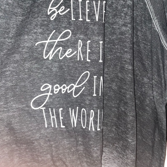 Est 1946 super soft gray long line blouse, size 26/28 - Picture 2 of 14